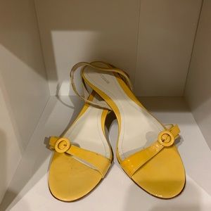 Ann Taylor Elena neutral sling back sandal